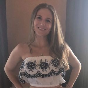 Meet your Posher, Angela